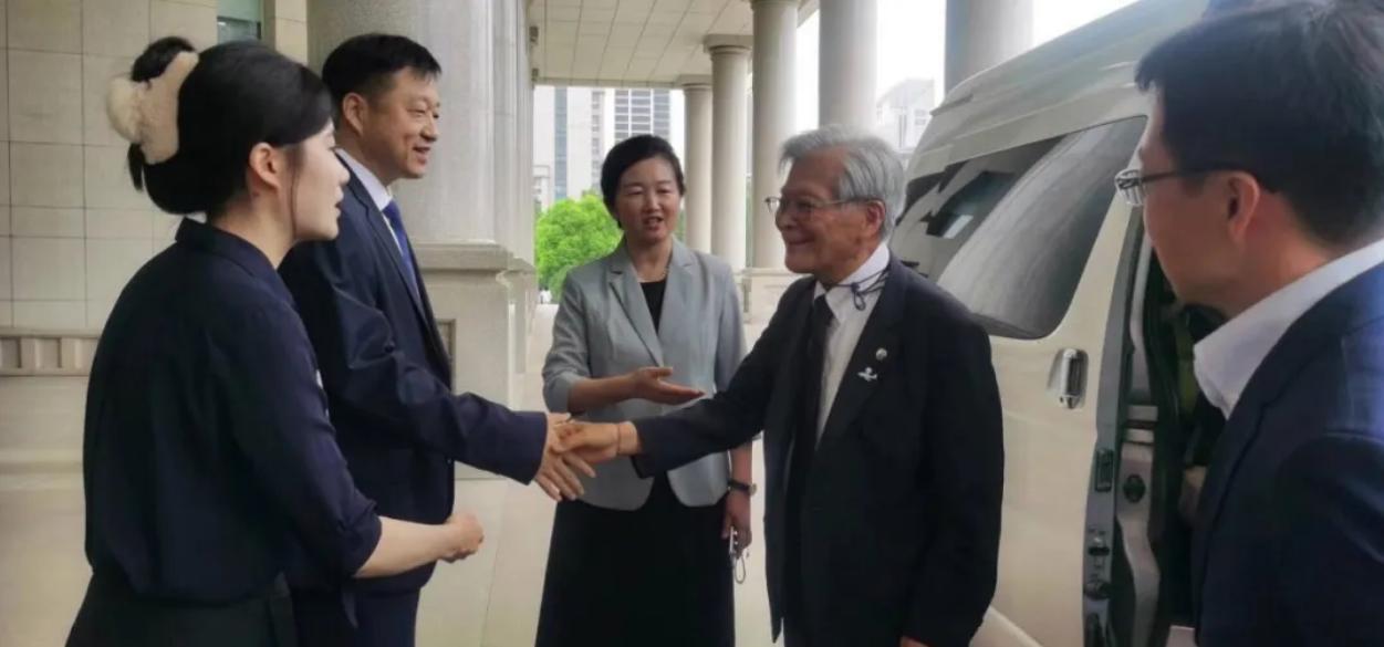 日本冈山市日中友好协会访问洛阳