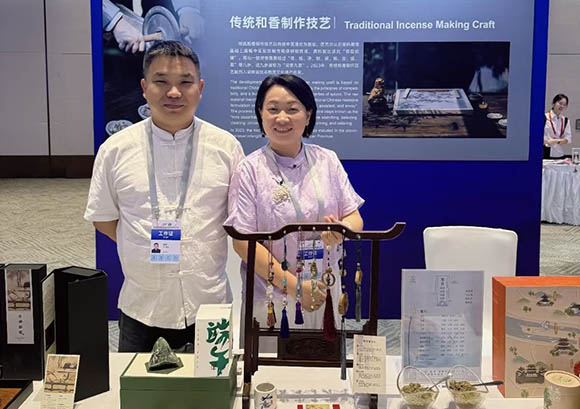 非洲朋友遇上中國非遺 多彩「中國風」架起友誼之橋