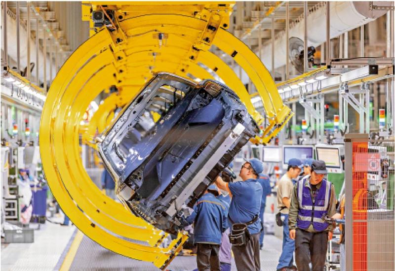 经济思维/从7月份经济数据看中国经济稳中向好\靖伟