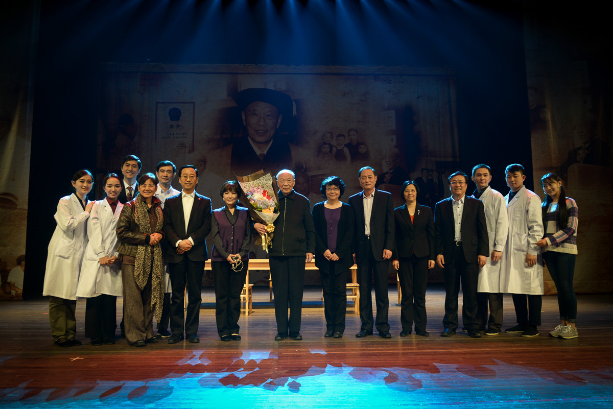 王振义：医者仁心 传递“清贫牡丹”精神