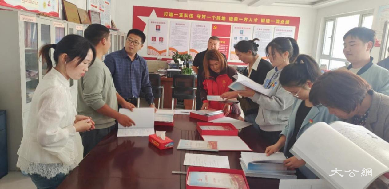 平舆县万冢镇:实施“双提升” 育强领头雁 创新谋发展