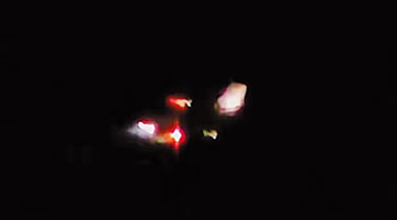 神秘无人机群“入侵”美军基地