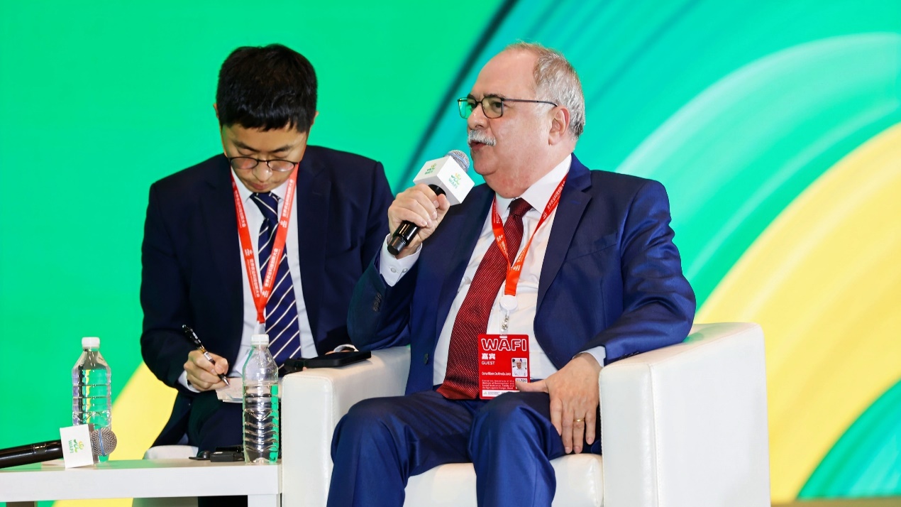 奥斯马．朱尼尔：欢迎更多中国青年学子来巴西交流