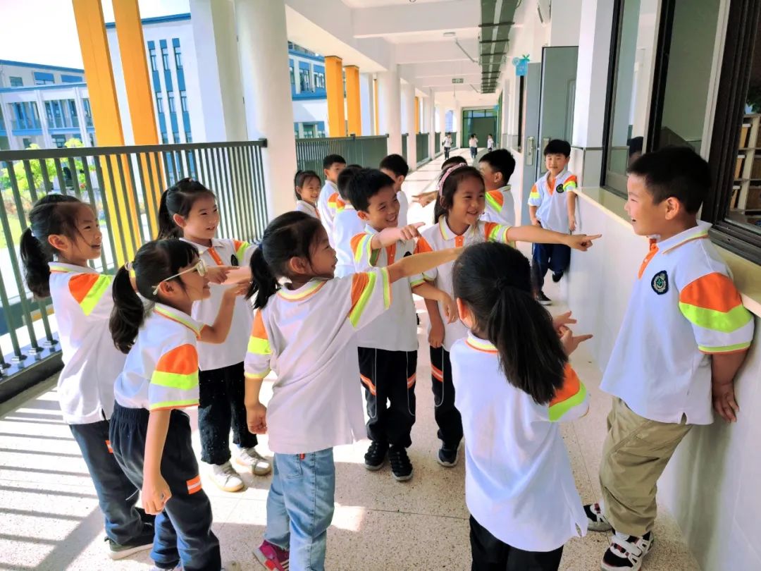 让孩子们身上有汗，眼里有光