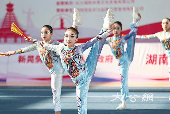 湖南400多人同場競技展現健美操的魅力與風採