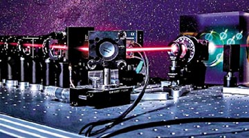 中国科学家获重大进展 量子搜寻暗物质探测界限提升逾50倍