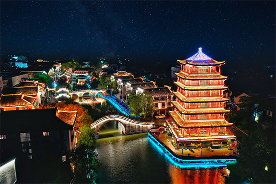 水幕交融灯火辉映 安徽肥西三河古镇打造3D全浸式灯光秀