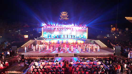 烟花璀璨山水辉映 安徽休宁第三届状元文化大会举办