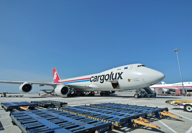 突破年货运量峰值！郑州机场今年货运量已超70.5万吨