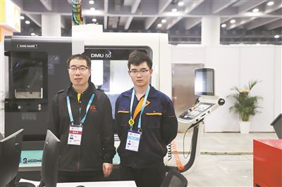 “创新性思维是应对挑战的利器” ——专访国家级技能大师工作室负责人沈德章