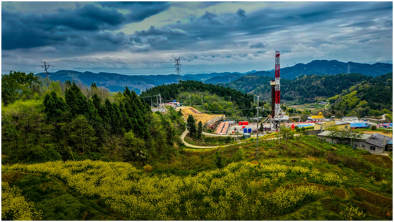 中国石化荣获第十四届中国证券金紫荆奖“新中国成立75周年卓越企业贡献奖”等奖项