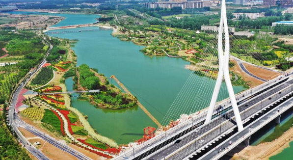 河南焦作：架起幸福桥  铺就幸福路