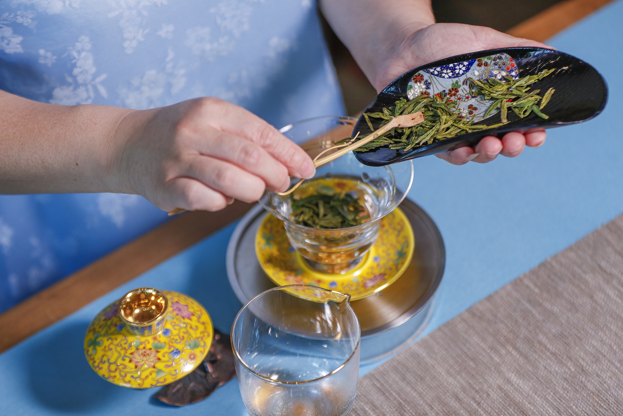 新职业持续赋能生产生活