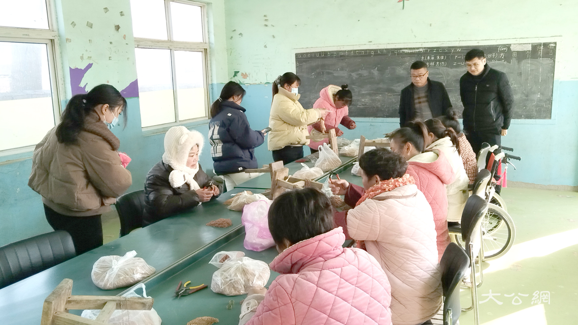 河南杞县：“共富工坊”促增收