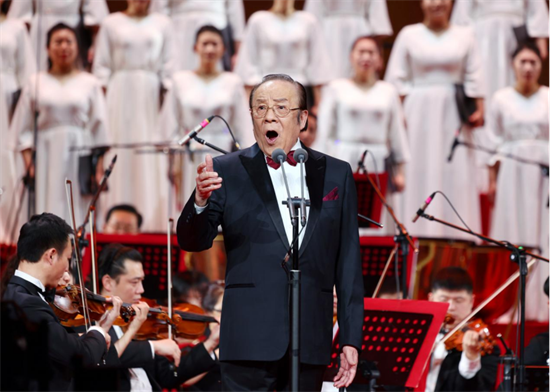 岁月流金歌唱新年祝福 首届中老年新春音乐会人民大会堂上演