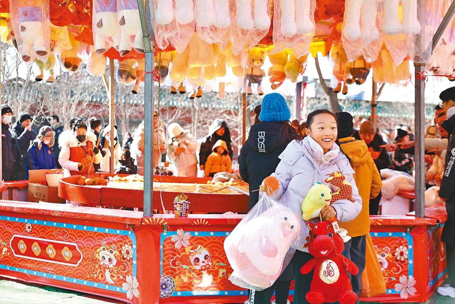 國內遊人均消費升10% 老外在華網絡支付倍增