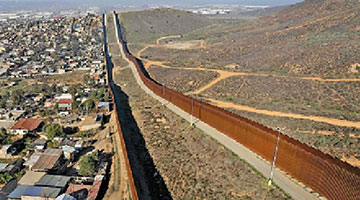 边境缉毒难 美国缺少监管芬太尼长效机制