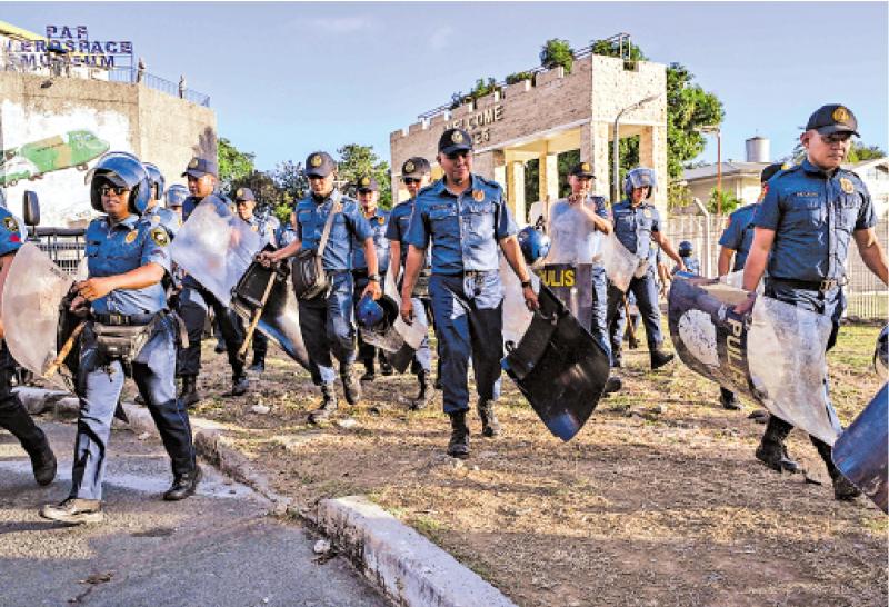 菲律宾前总统杜特尔特被捕 紧急送往海牙