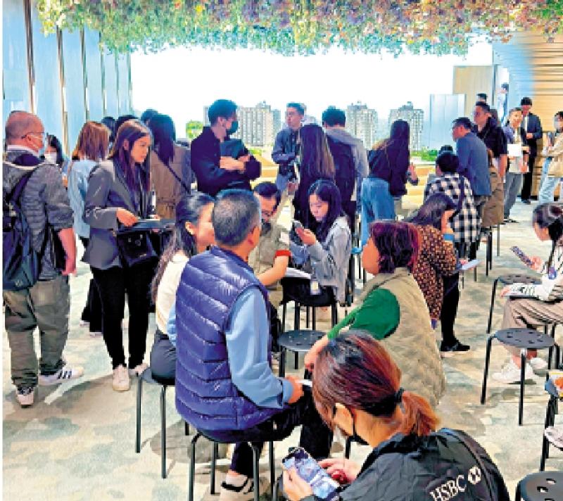 主楼布阵/刚需与投资者入场 楼市趋旺\布少明