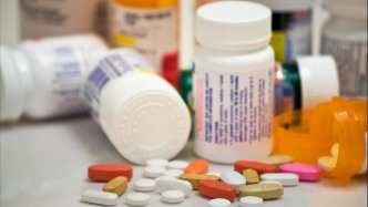 特朗普称美国将对药品征收关税