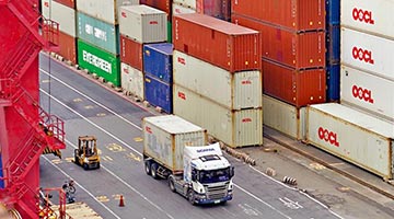 美高关税暂缓90天 台外贸厂商抢出货