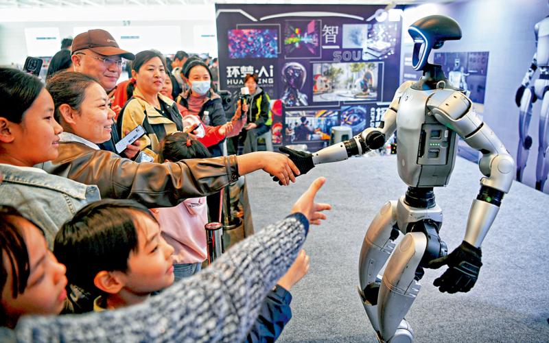 点市成金/中国高科技：从追赶者到领跑者\谭浩俊