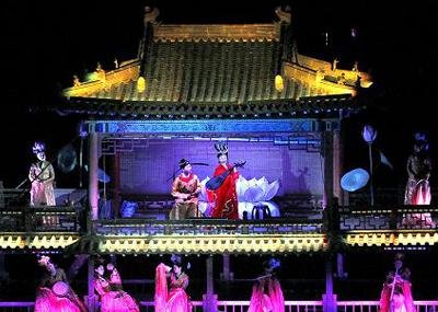 香港黄棣珊中学师生到开封开展文化交流