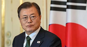 韩国检方以受贿嫌疑起诉前总统文在寅