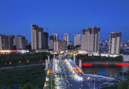 河南方城：护航“夜经济” 消费添活力