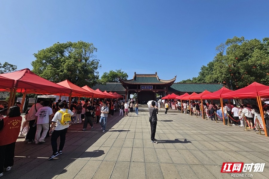 湖南文旅热度持续上涨 暖心服务获游客点赞