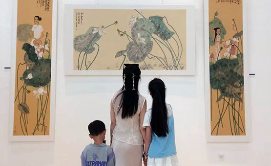 月下詩畫作品展在長沙開幕