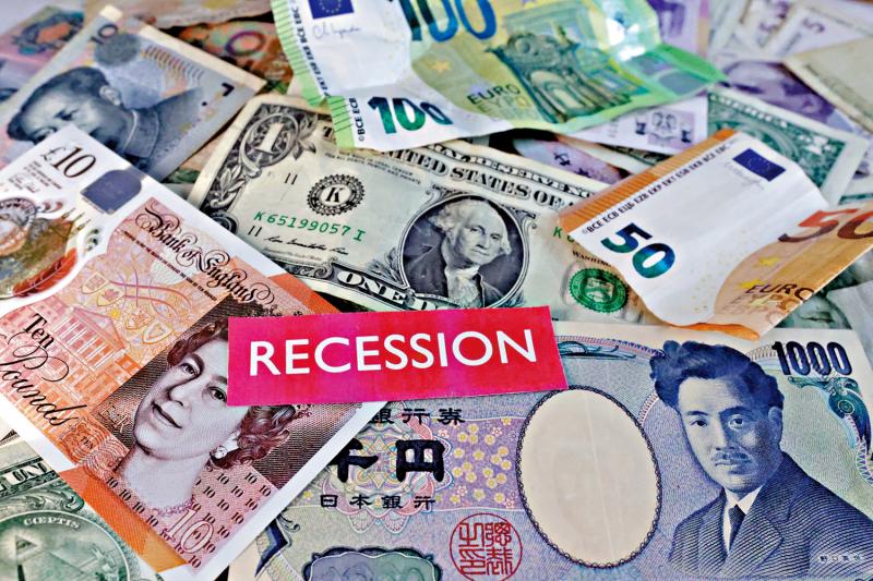 金融观察/如何应对泡沫经济危机？\邓 宇