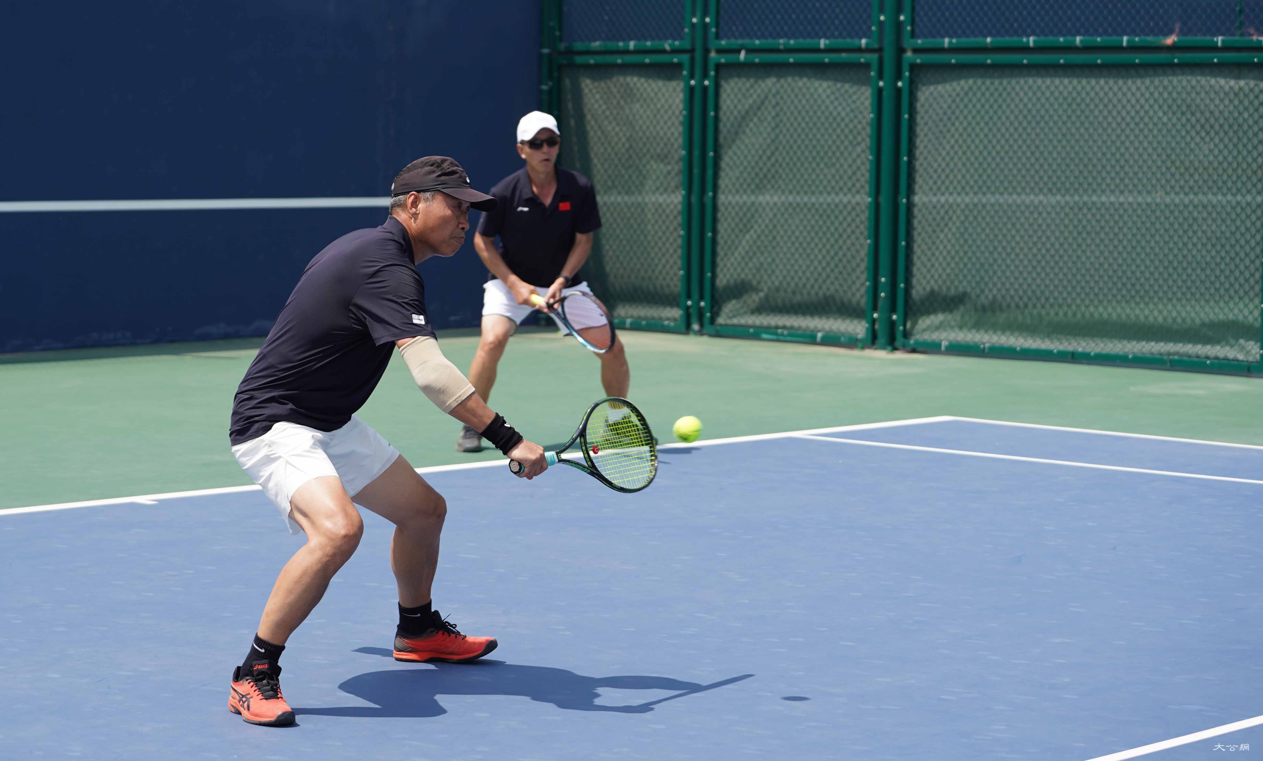 2025年“双汇杯”全国老年人网球比赛开幕