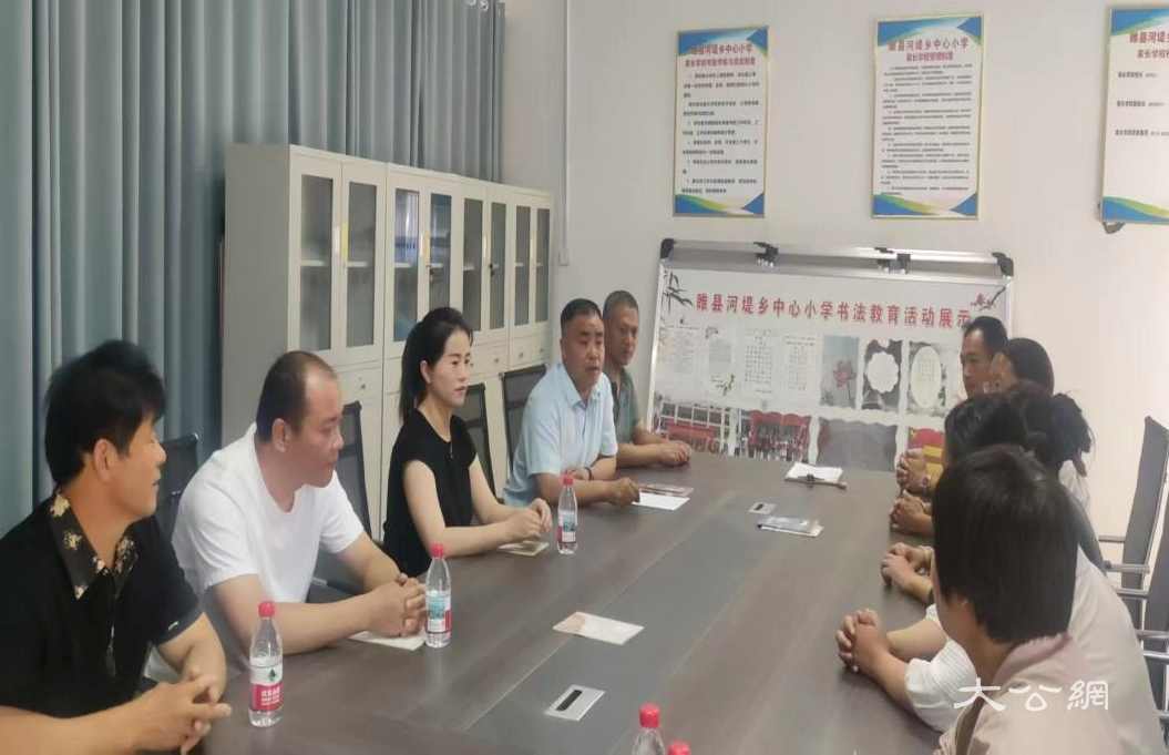 商丘市睢县乡贤李想：捐赠3000册爱心图书 助力家乡学子逐梦