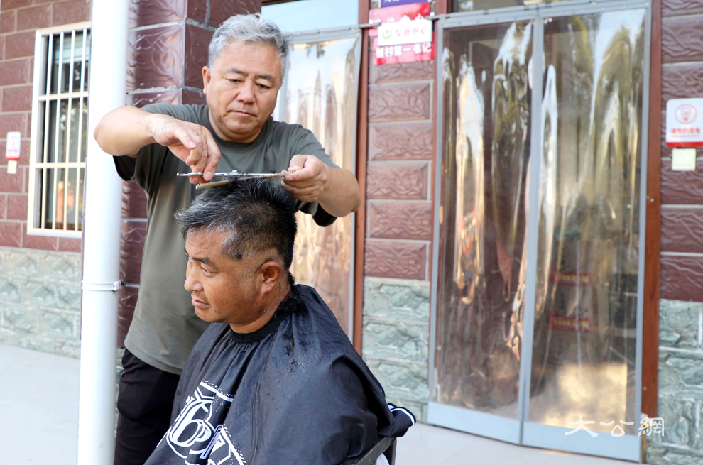 孙德庚：驻村四年勤耕耘 绘就张庄新画卷