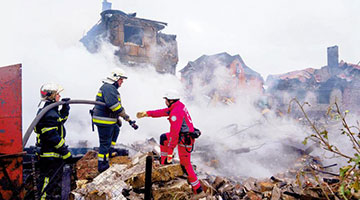 俄军官：普京专机曾遭乌无人机围攻