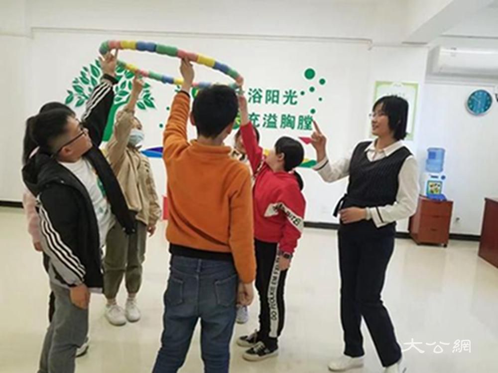 这个“傻”女子名叫智慧