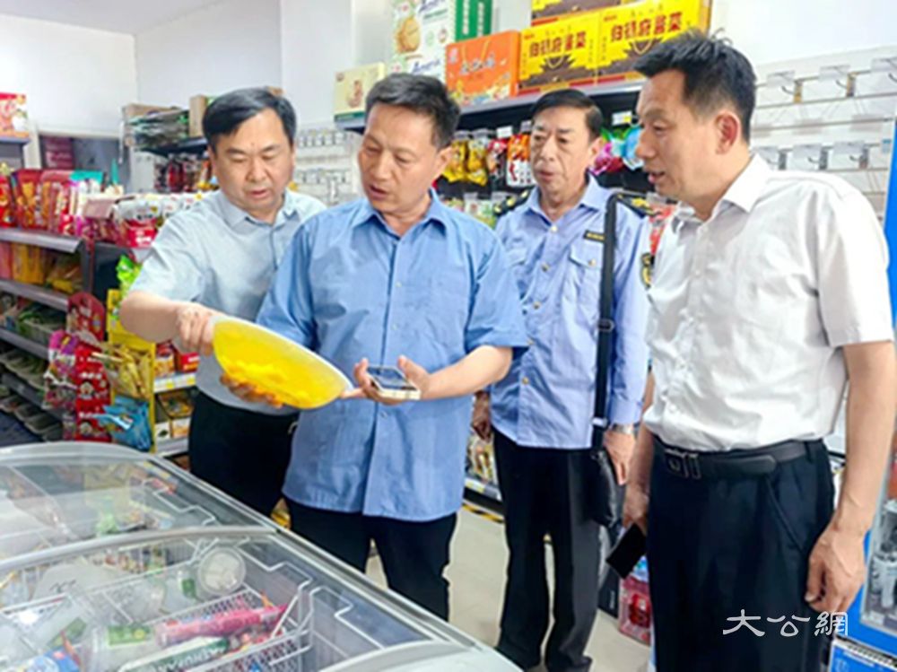 商丘市市场监管局开展食品安全检查 全力护航高考