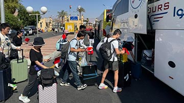 驻以使馆：已有近300名中国公民通过边境口岸安全转移撤离