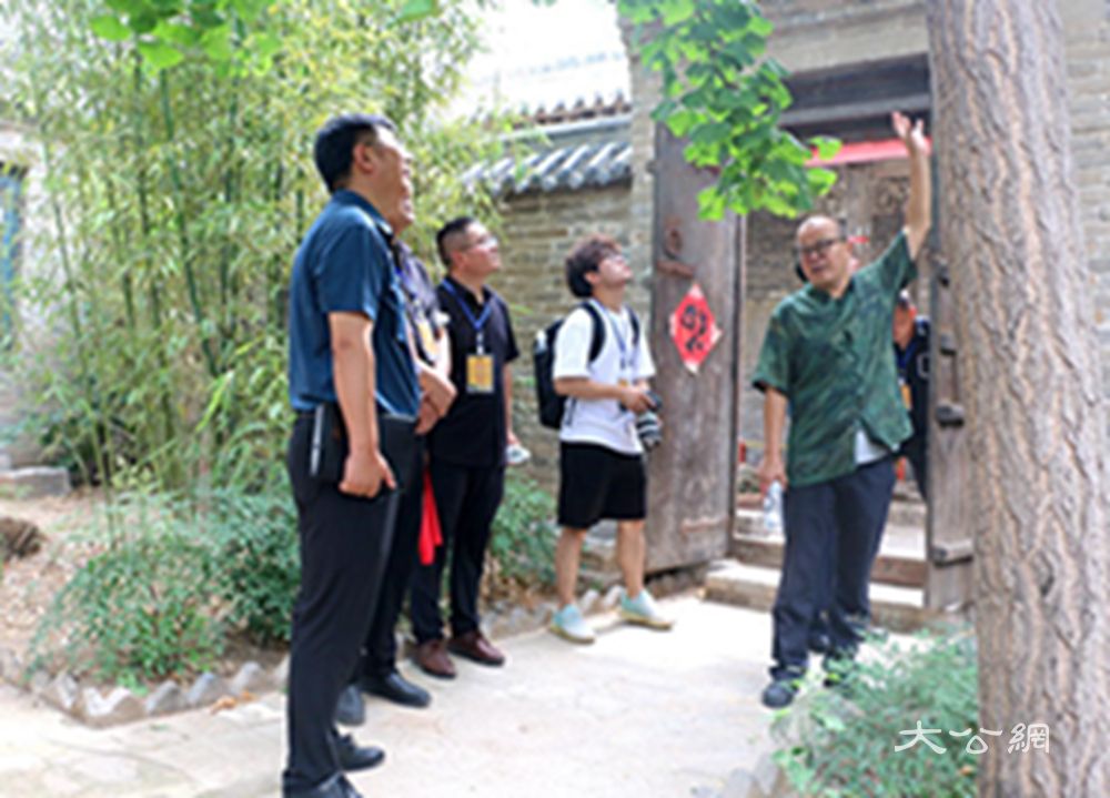 开封市杞县组织市民考察团探访庆合堂感知乡土新韵