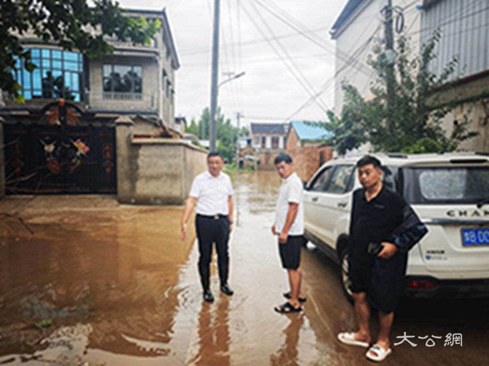 风雨淬炼初心 伞下书写担当 | 杞县竹林乡干群筑牢防汛“安全堤”