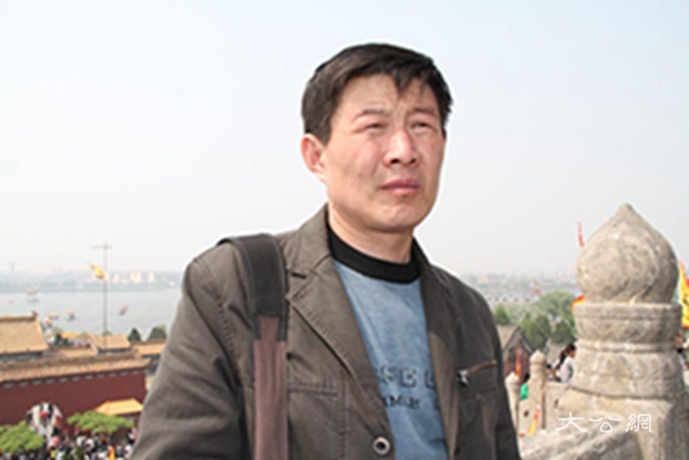 作家王一川荣获首届顶端文学“AI文学创作大赛”奖