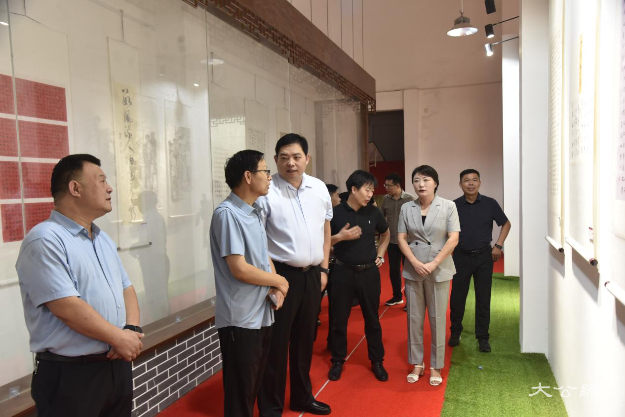 杞县：翰墨飘香颂党恩 丹青溢彩润中原