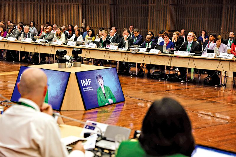 ﻿明观四海/投票份额不公 IMF急需改革\梁海明