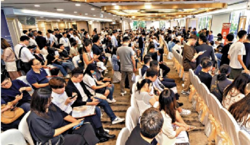 ﻿楼市强心针/楼市站稳阵脚 观望者宜调整策略\廖伟强