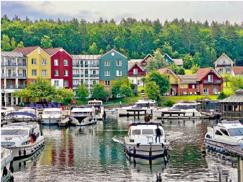 柏林漫言/湖滨度假\余 逾