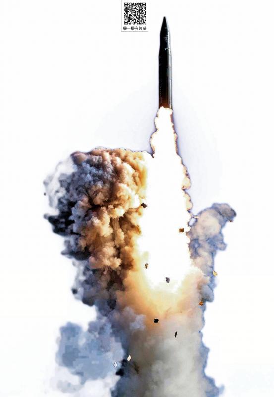 央媒集中展示强军重器 洲际导弹射南太 福建舰电弹“飞鲨”