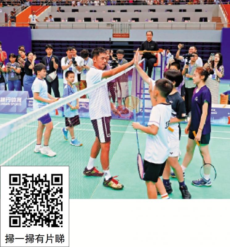 两岸羽坛小将深圳切磋 林丹“加盟”赛事升温