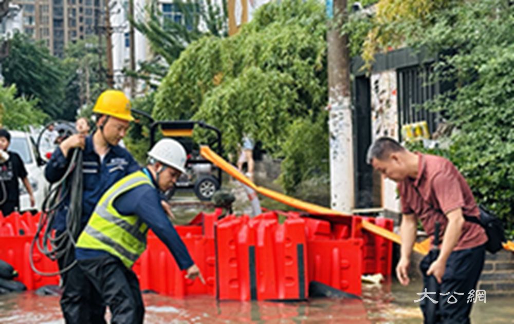 闻“汛”而动，“移”路向前——中国移动河南公司高效筑牢暴雨通信“生命线”