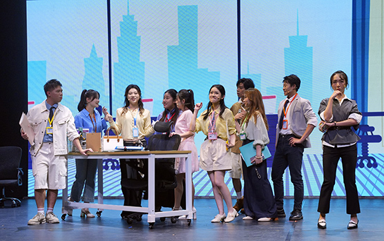 澳门舞台剧《人生XX》长沙圆满收官 霜冰雪创作持续搭建湾区文化新桥梁